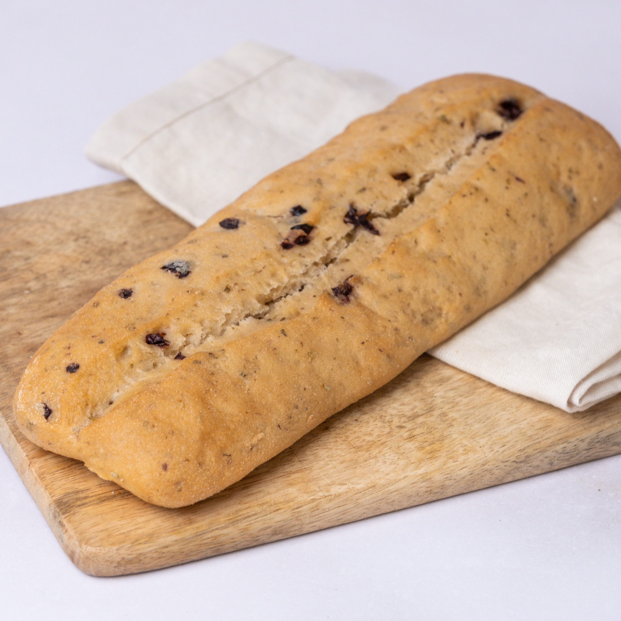 glutenfreies_Oliven_Ciabatta_1 glutenfreies Bio Oliven-Ciabatta, glutenfreies veganes Brot angeschnitten, Isabella Glutenfreie Patisserie