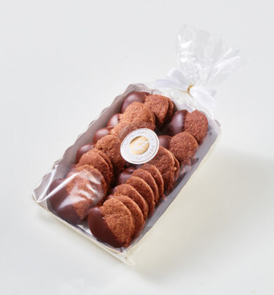 glutenfreie-nougat-herzen-isabella-glutenfreie-patisserie