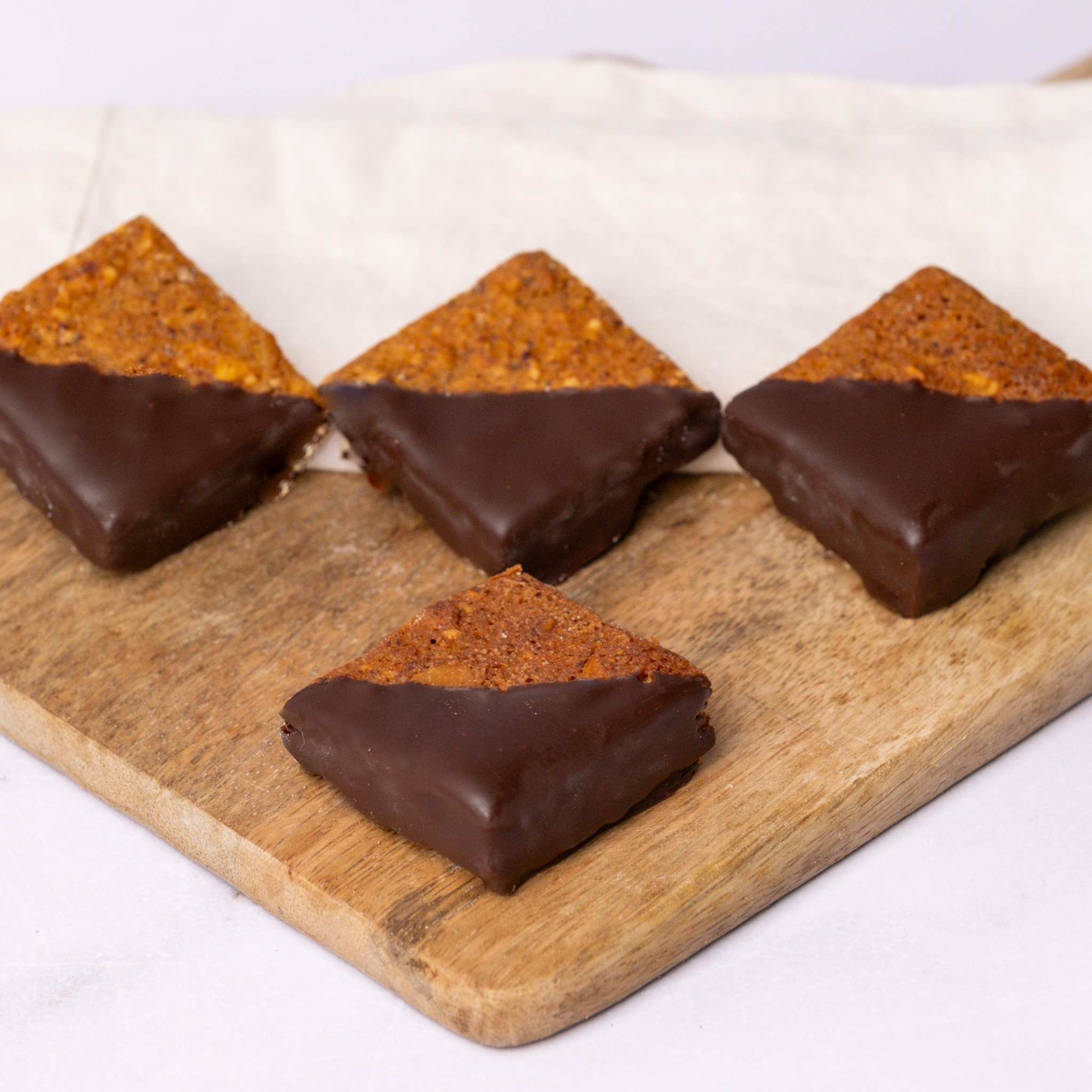 Nussecken_2 glutenfreie-nussecken-isabella-glutenfreie-patisserie