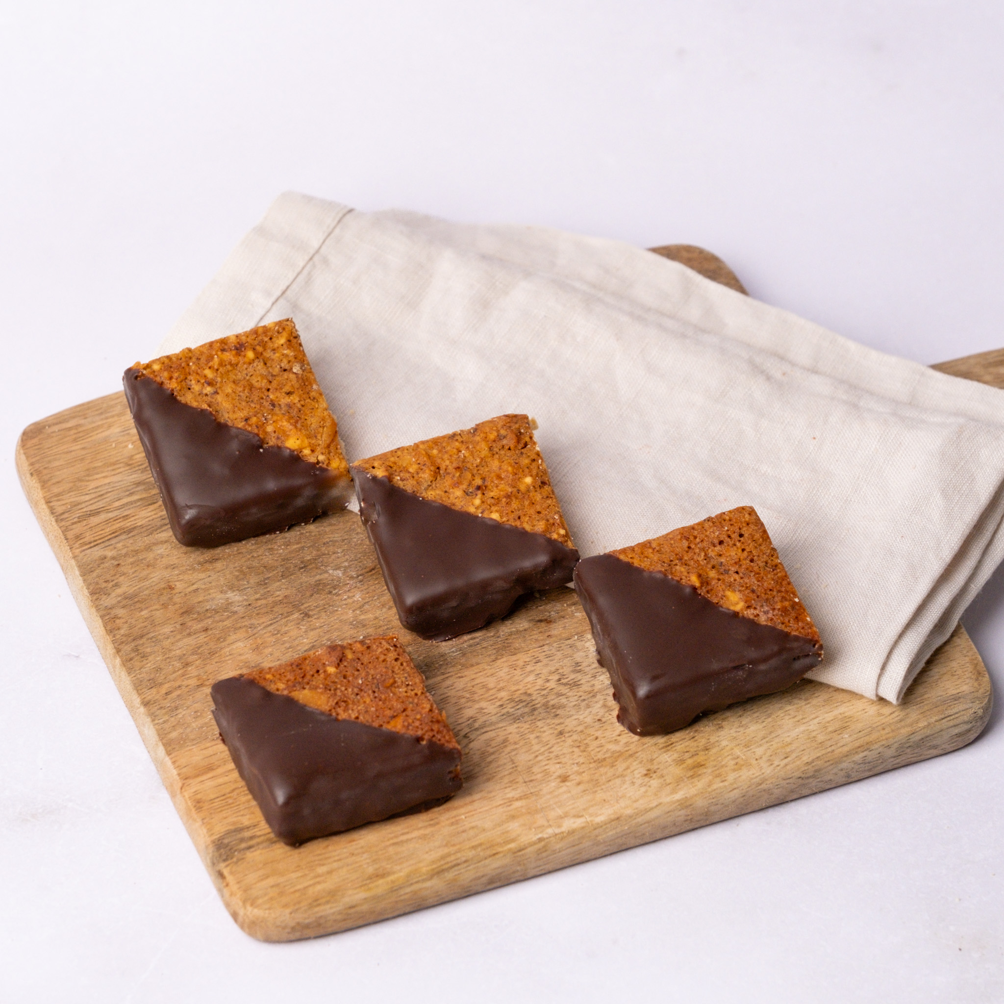 Nussecken_3 glutenfreie-nussecken-isabella-glutenfreie-patisserie