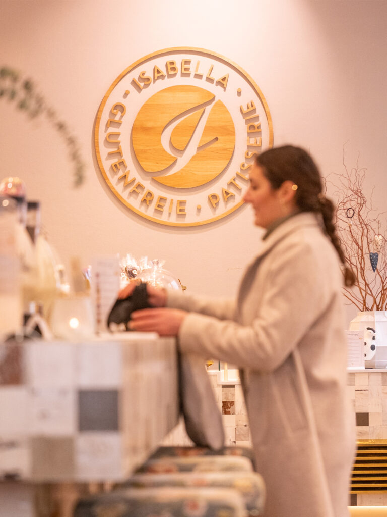 isabella-glutenfreie-patisserie-muenchen-aussenansicht-cafe
