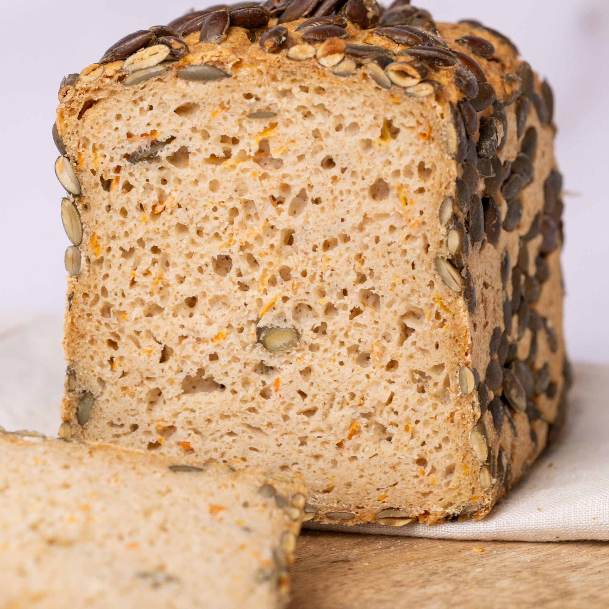 Karotten_Kürbiskern_Brot_2 glutenfreies Karotten-Kürbiskern Brot