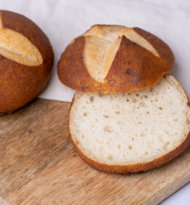 glutenfreie Bio laugenbrötchen, glutenfrei und vegan, Isabella Glutenfreie Patisserie, photo-1